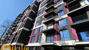 Продаж 2 кім квартири в зданій новобудові в центрі