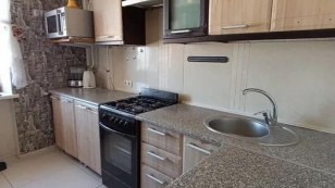 Трикімнатна з ремонтом на Південому мкрн