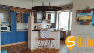 Продаж світла 4кімнатна квартира Осокорки Срібнокільська 14а