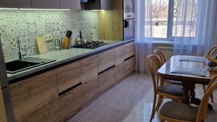 Продаж квартири по вул. Кияшка