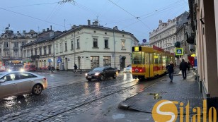 Продаж комерційного приміщення  підвал  центр м. Львів, вул. І. Франка