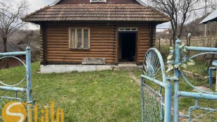 Продаж будинка з земельною ділянкою