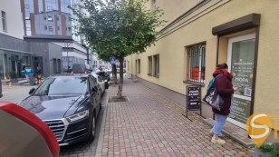 Оренда _ комерційна нерухомість 30м2 у бізнес центрі, м. Львів вул. Героїв Упа 73