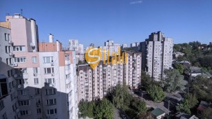 Видова 3 кімн квартирапра В. Лобановського 126Г, метро Деміївська Голосіївський рн
