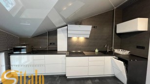 Продаж 3 кім квартири в центрі з ремонтомБельведерська