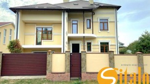 Оренда  Офіс  провулок Ялинковий, Киев