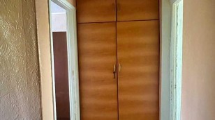 Двокімнатна на Космосі,з окремими кімнатами.