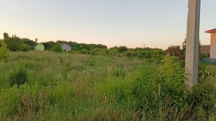 Земельна ділянка рівної і правильної форми 20 соток в перспективному селі Ременів