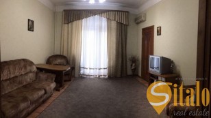 Четырехкомнатная квартира пр. Соборный.