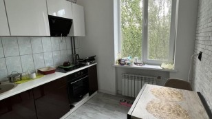 Двокімнатна квартира на вул. 12го квітня.