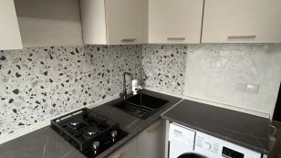 Продаж 1 кімнатної з ремонтом малосімейка вул.Пулюя