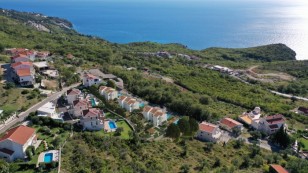 Продаж вілл і будинків в Чорногорії bk01320. 4bd_s4240