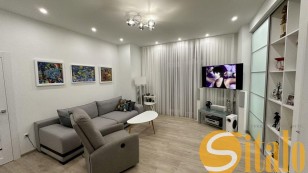 Продаж повнометражной квартири по вул.Кияшка