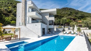 Продаж вілл і будинків в Чорногорії в Дженовичі dz39.5bd_s1073