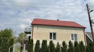 3 кімнатний будинок, місто Комарно 35 км, Львівська область.