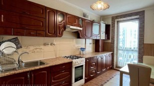 Продаж 2 кім квартири в новобудові з ремонтом біля парку