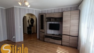 Продаю дворівневу 2 кім.квартиру