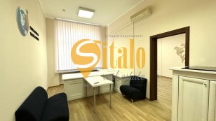 ЗДАНО В ОРЕНДУ Оренда офісного приміщення  59 кв.м. 3 кабінети вул. Хрещатик. Поряд метро Майдан Незалежності, Хрещатик. Є укриття