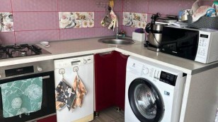 Продаж 2х кімнатної квартири на Космосі.