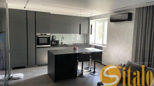 Трехкомнатная  на Европейской с дизайнерским ремонтом.