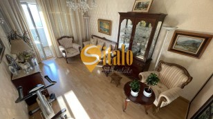 Світла 2кімнатна квартира з вишуканим інтерєром у класичному стилі  Позняки.