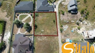 Без  Земельна ділянка біля річки Козинка, Обухівська траса, Козин.