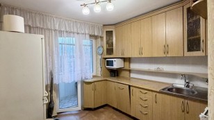 Продаж 2 кімнатної квартири, вул. Низинна, місто  Львів