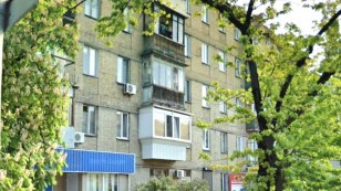 Продаж фасад проспект Миру 7 кутове приміщення