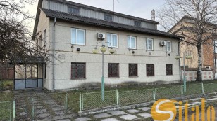 Нежитлове приміщення Радехів