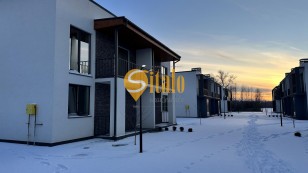 РОЗТЕРМІНУВАННЯ Дуплекс на закритій території з виходом на Дніпро, поруч Sky River