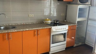 Продаж 1 кімнатна квартира Осокорки вул Русової 3.