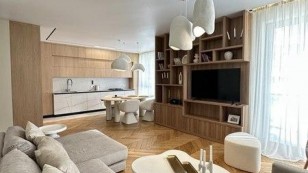 3 кімнатна квартира з ремонтом у новобудова по вулиці Мечнікова , місто Львів.