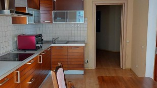Оренда 1 кімнатної квартири Бажана 10, поруч з метро Осокорки