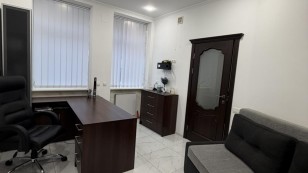 Продаж комерційного приміщення по вулиці Замарстинівська, м. Львів