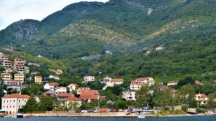 Продаж будинків і Вілл в Чорногорії в Каменарі km0139.H_s3962