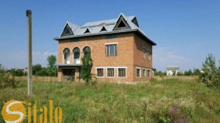 Не терміновий продаж  Будинок  20 сот 10 км до міста