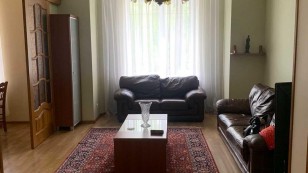 Продаж 3х кімн. повнометражки пр. Маяковського з автономним опаленням.