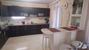 3 комн.квартира, Комунарский рн, Пески