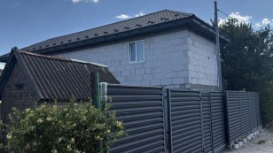 Затишний будинок на Космосі чекає на нових господарів