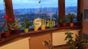 Продається стильна квартира у ЖК Мега Сіті з неймовірним панорамним видом.