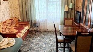 Продаж 2кімнатної повнометражної квартири вул. Південноукраїнська.