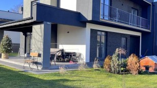 Продаж котеджу з бомбосховищем з сучасним ремонтом в селі Скнилів, Львівська область, Львів.
