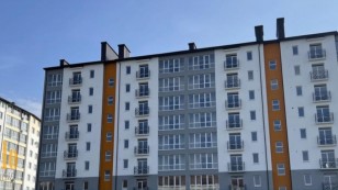 Продаю 2 кімнатну сирець  Пасічна