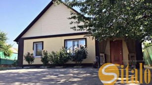 ТЕРМОБУДИНОК ПОРУЧ З ЦЕНТРОМ МІСТА