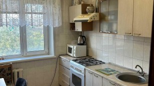 продаж  3ї кв. Героїв 93 бригади