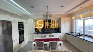 Сучасна 3к квартира  118м Печерськ   2 балкони  2 санвузли