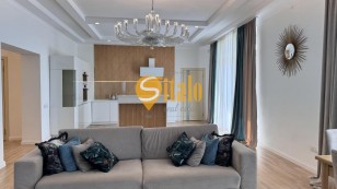 Сучасний будинок в Осокорках, 10 соток, басейн, поруч Фора, без комісії