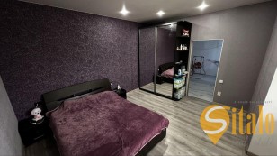 Продаж 3 х кімн. квартири на Малому ринку по проспекту Соборний.