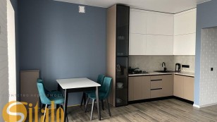 Продаж 2 кімкухнястудія, новобудова, з ремонтом і меблями