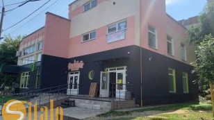 Здається в оренду приміщення. Пасічна .120 м.кв